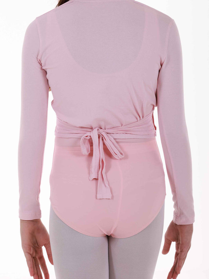 Vue de dos d’un cache-cœur de danse rosa clair – fermeture à nouer con rubans.
