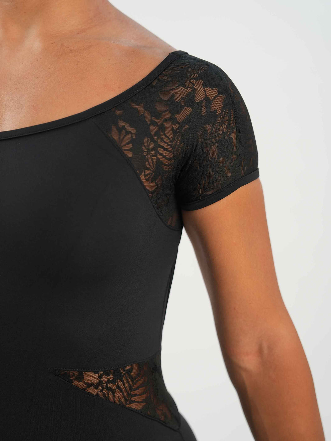 Unitard de danse negroe en encaje à mangas cortas para mujer - vue de face