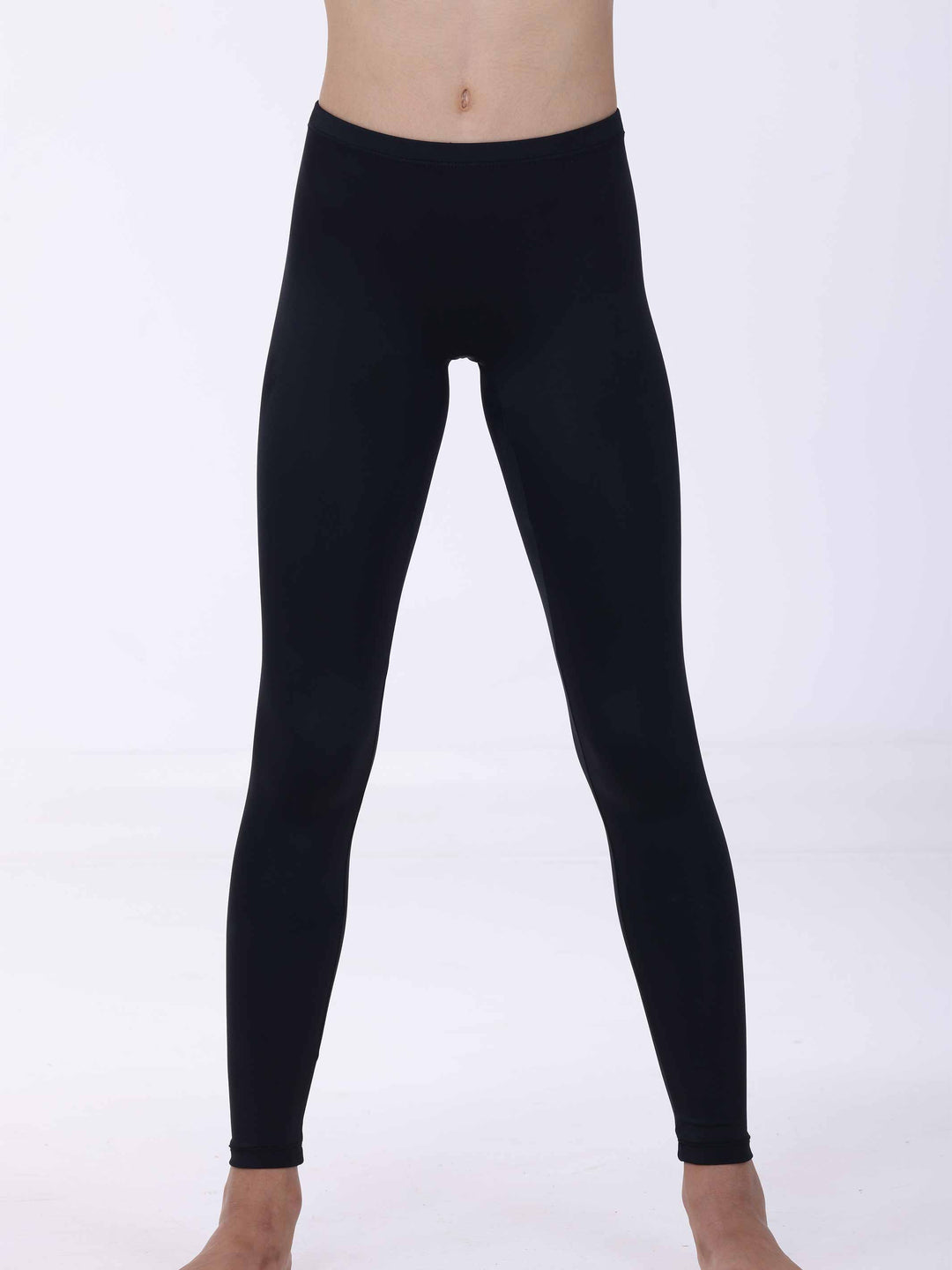 Legging negro basique para niña – design épuré y matière fluido adaptée à la danse.