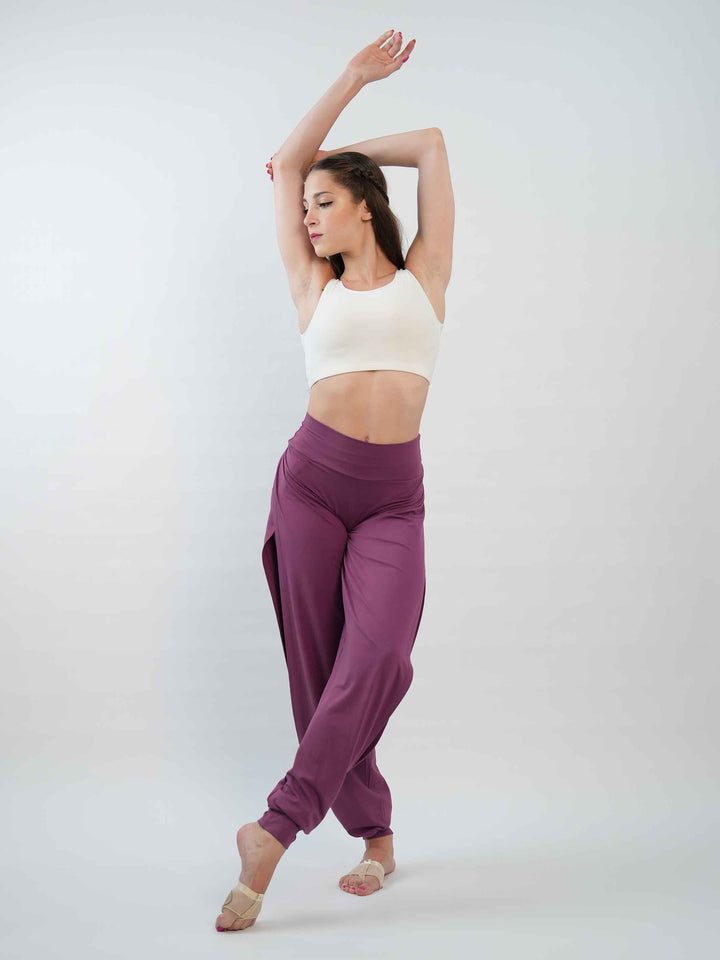 Pantalón de Jazz para mujer – coupe ample et fluido, jambes larges et taille haute, idéal pour le yoga, la danza moderna et contemporaine – couleur mauve foncé - vue de face
