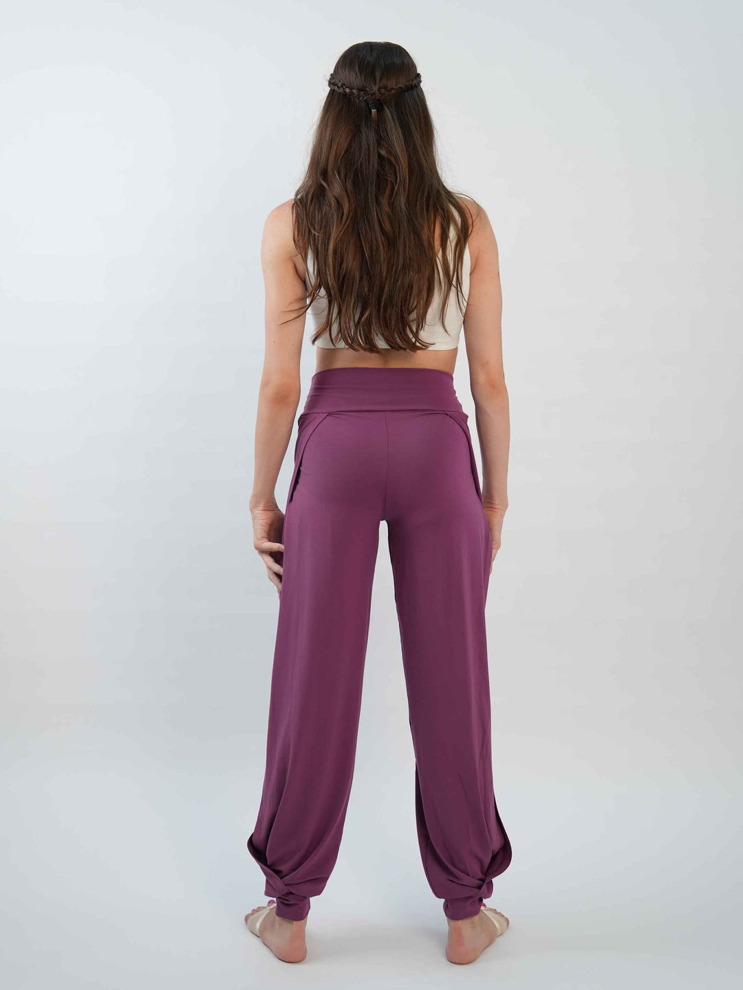 Pantalón de Jazz para mujer – coupe ample et fluido, jambes larges et taille haute, idéal pour le yoga, la danza moderna et contemporaine – couleur mauve foncé - vue arrière