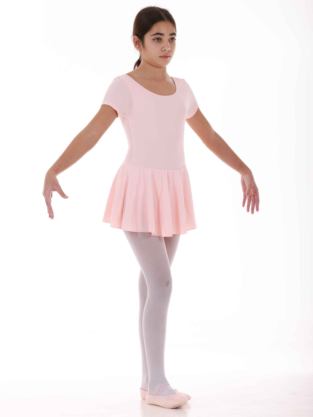 Vestido de ballet à mangas cortas para niña, falda fluido attachée, encolure arrondie et dos dégagé pour un look flatteur, couleur rosa saumon - vue de côté