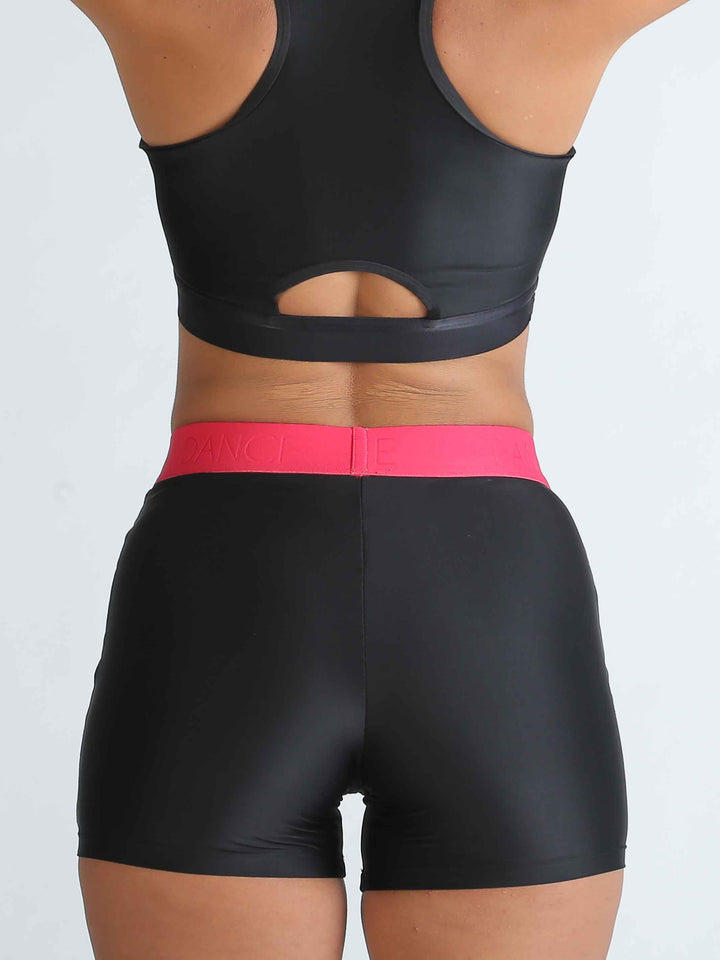 Short de gymnastique taille basse rosa vif - vue arrière - large bande élastique