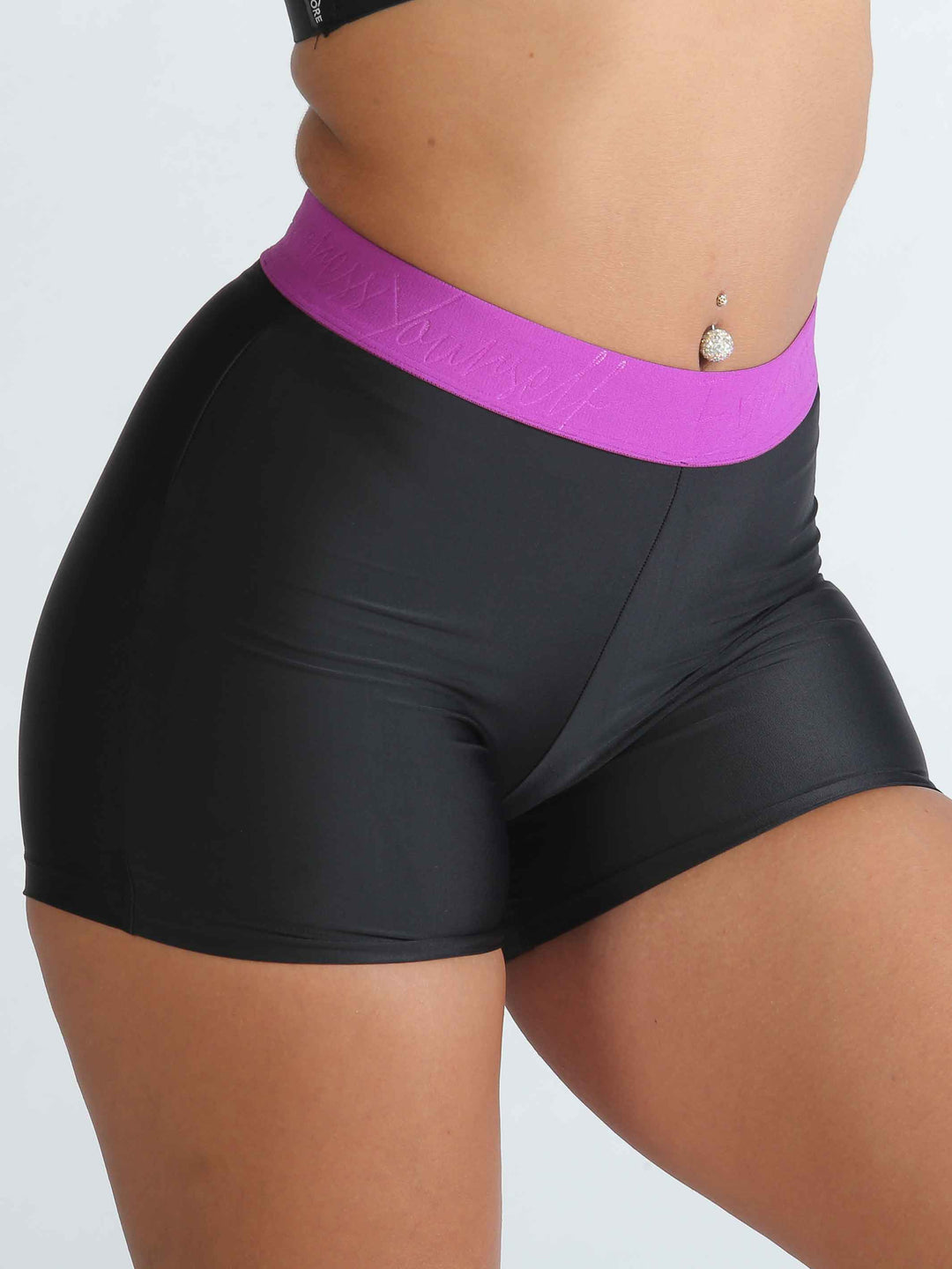 Short de danse taille basse violeta - vue latérale - bande élastique cómodo